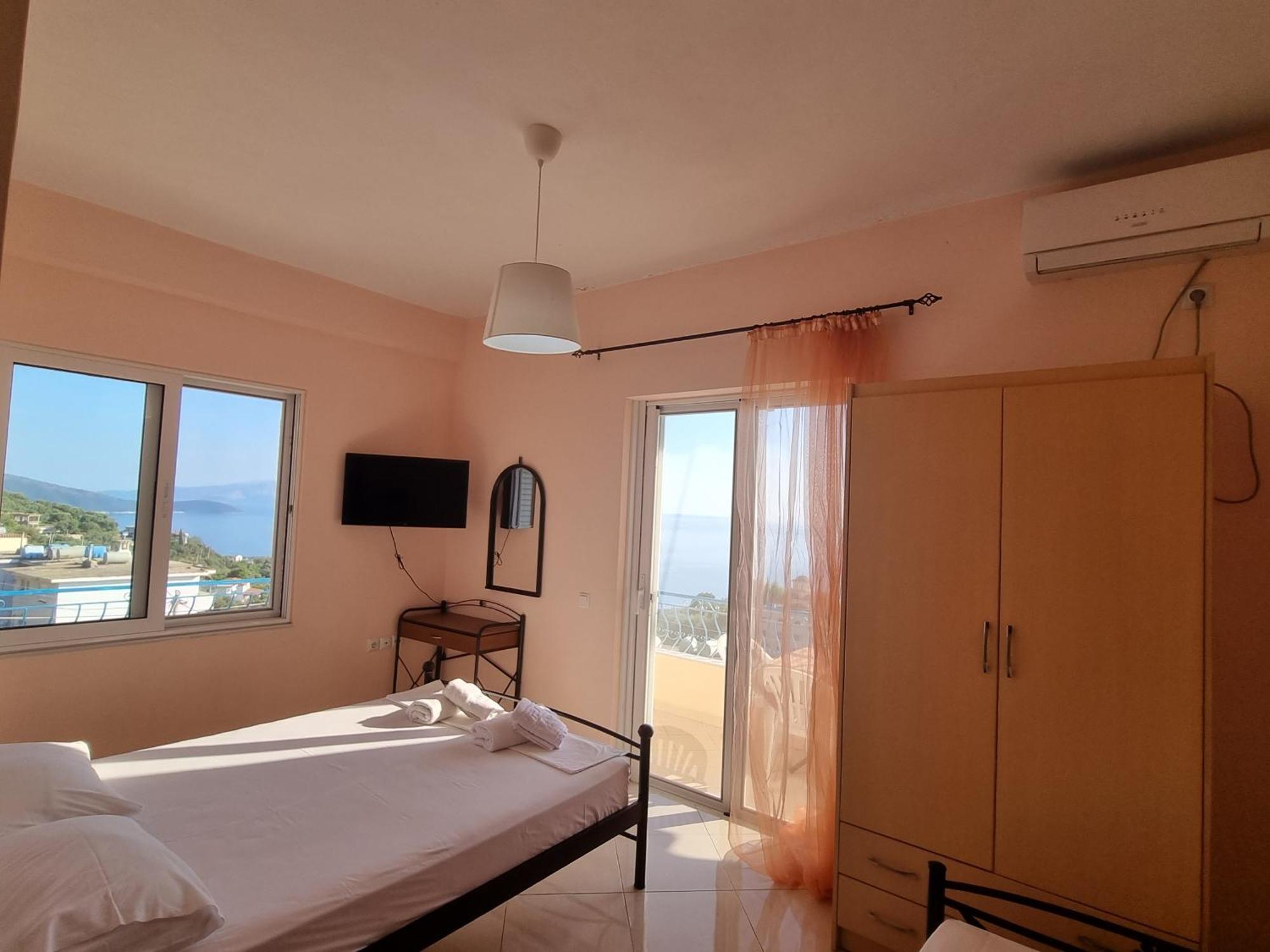 Let Rooms Lukova Kültér fotó